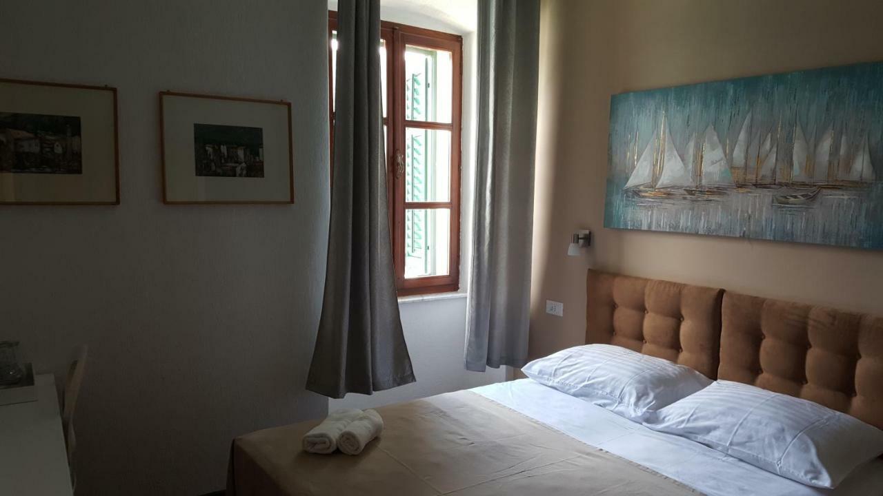Palac - Giordano Valun Extérieur photo